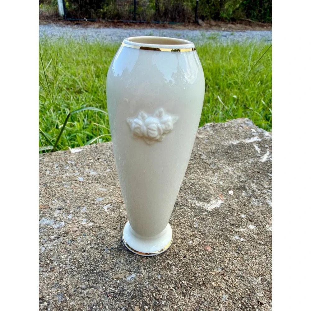Lenox Rose Blossom Vase Fine Ivory China 24K Gold Trim Raised Relief Floral 7.5